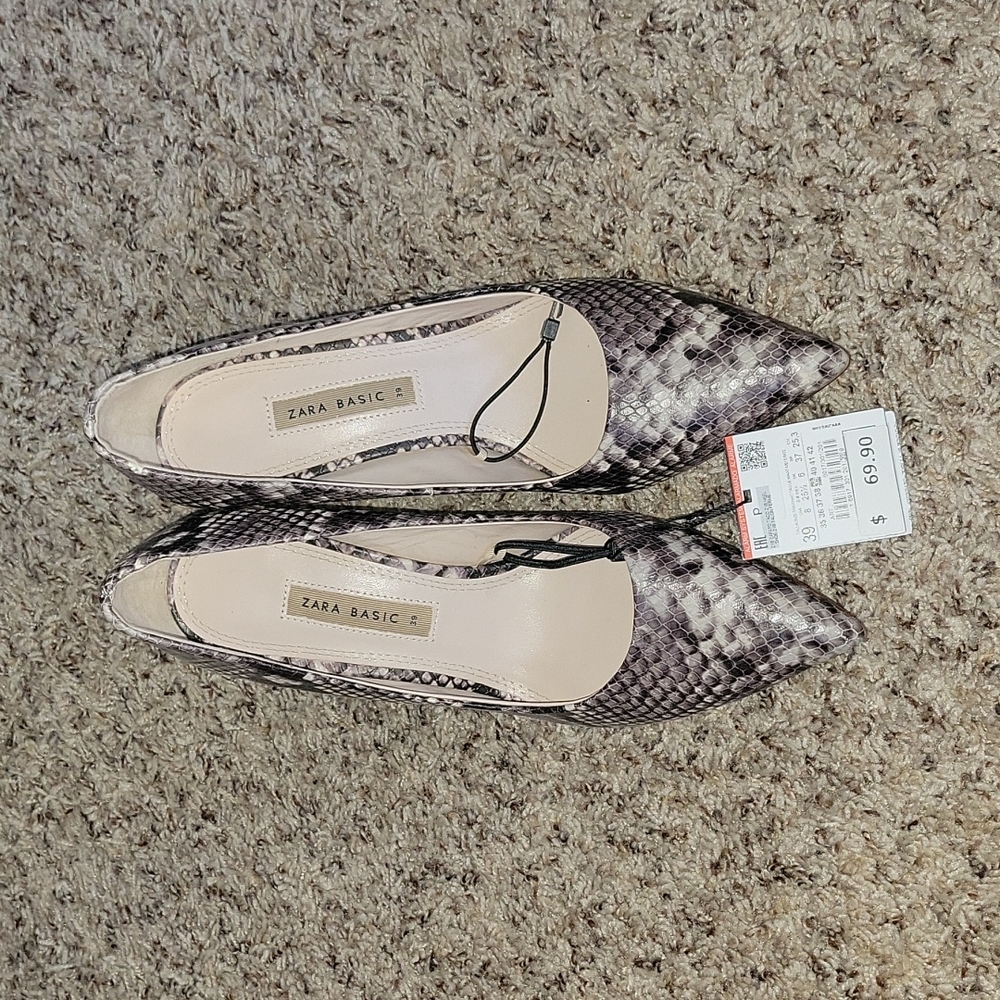 Snakeskin dress shoes